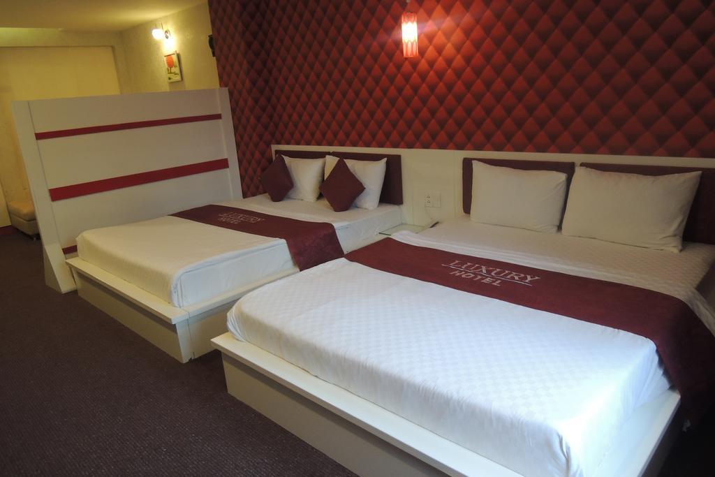 Luxury Hotel Хошимин Екстериор снимка